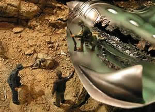 《51区:美军极机密基地秘史》:罗斯威尔飞碟事件是假的,斯大林搞鬼