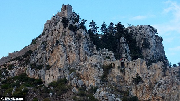 Ӣ����������·˹�ĵ�ͬһ�������顱3��