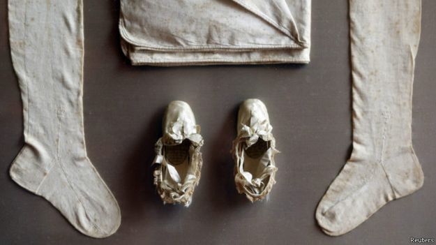 �����ض��Ӵ����Ŀ������Ь��