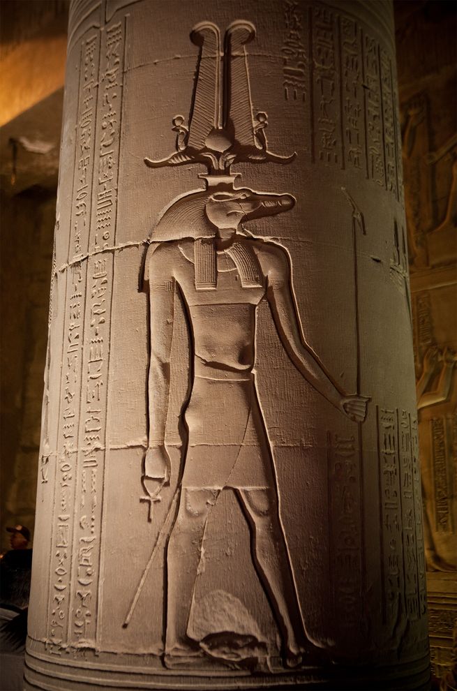 鳄鱼头的埃及神祇索别克(Sobek)反映出埃及文化中尼罗河鳄鱼和生命本身之间的关系。摄影:Taylor Kennedy, National Geographic