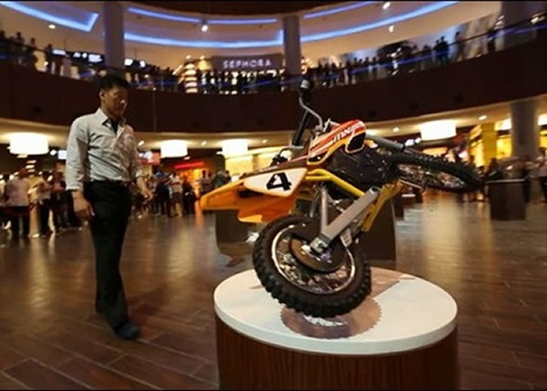 �Ȱ���ԽҰ��������ʯ�������𣬼���������