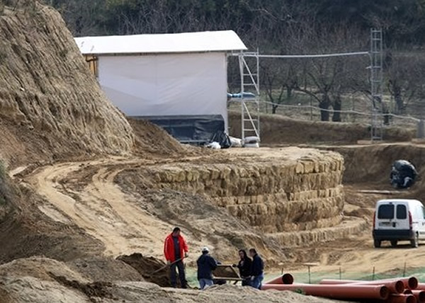 ר����������һ�����ھ��ж���