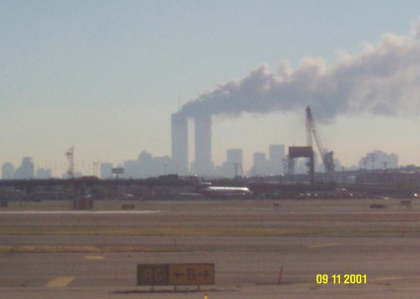 �����ϴ���Ƭ�ɼ�����¥��911Ϯ���������ձ�ײ����ð������Ũ�̡�