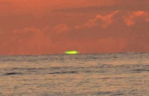 �ձ����Ӱ��������������㵽��ɫ�������