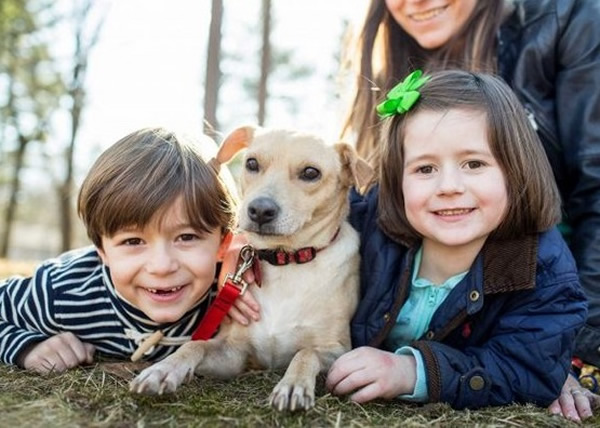 拜斯现于纽约的家过着健康快乐的生活。