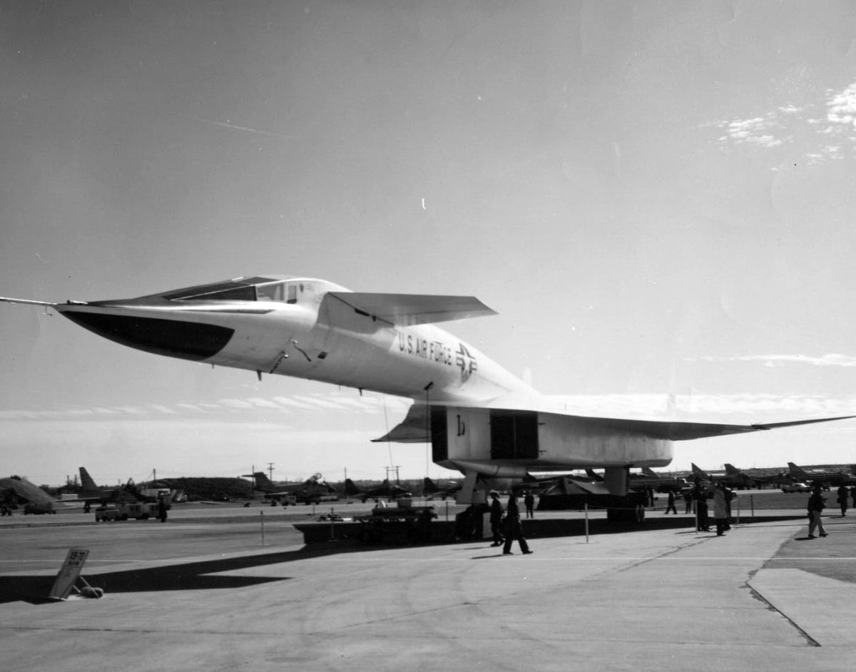 ����һ�ܵ��������ͳ�����ս�Ժ˺�ը��XB-70���߶�����
