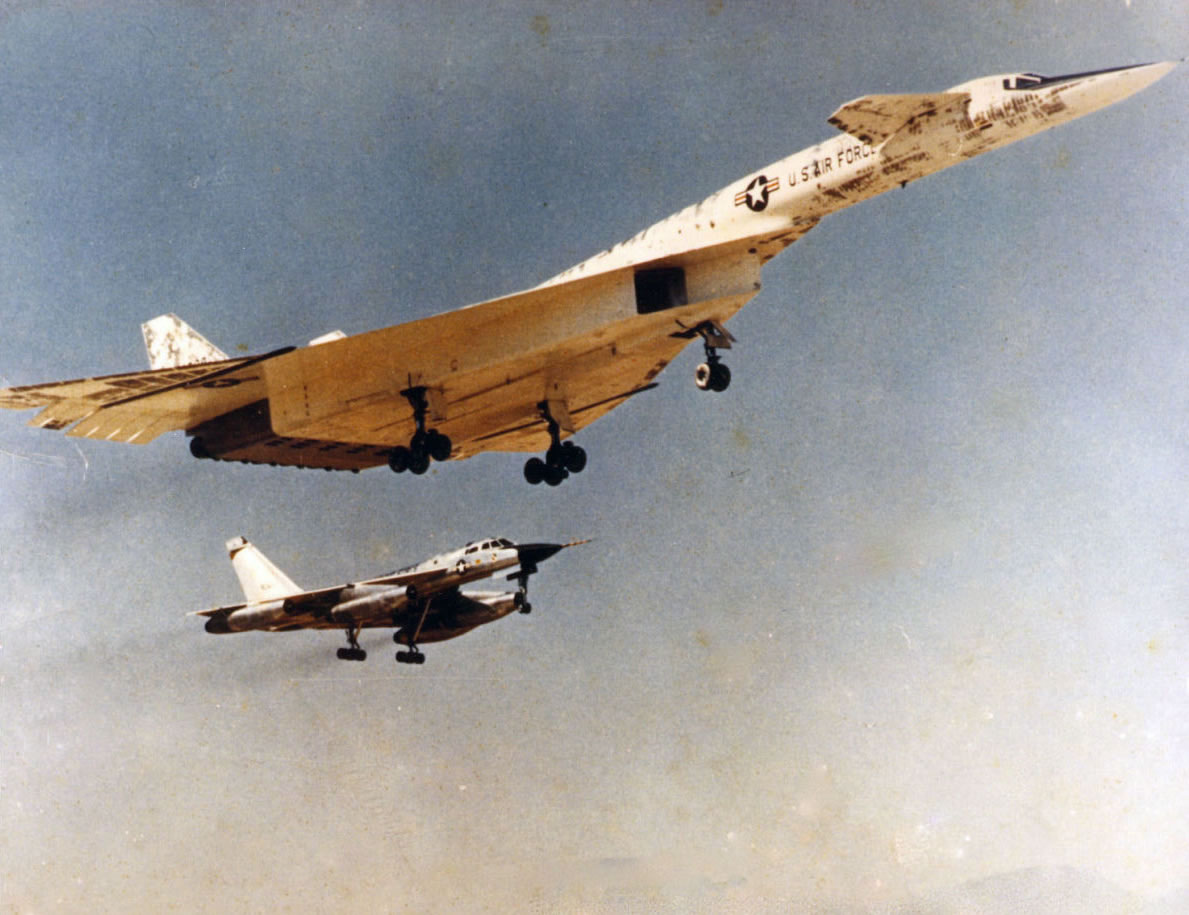 ����һ�ܵ��������ͳ�����ս�Ժ˺�ը��XB-70���߶�����