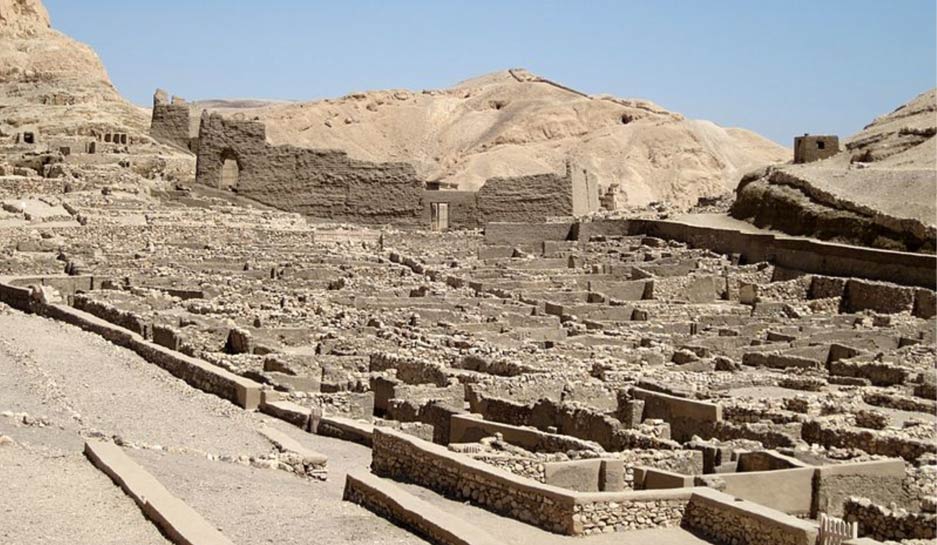 德尔麦迪那(Deir el-Medina)遗址