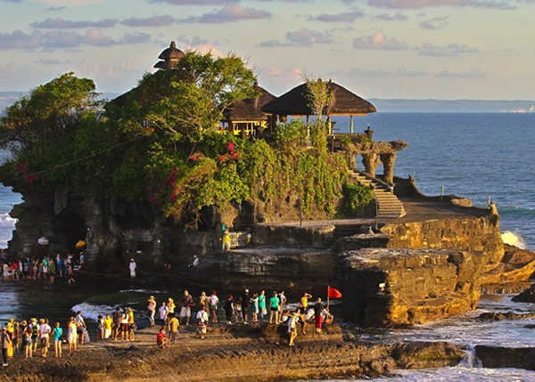 ���ﵺ���������������ʩ��Լ��ο�̫�ࡣ