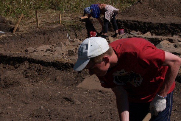 专家发掘出小巧工具,推断地画出自儿童之手。