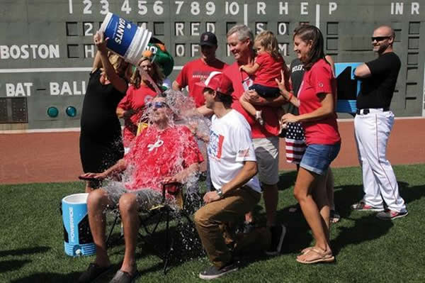Pete Frates��ALS���ߣ�����Ͱ��ս��������