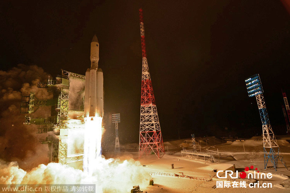 当地时间2014年12月23日,俄罗斯阿尔汉格尔斯克,俄罗斯在普列谢茨克发射场成功试射了最新的“安加拉号”重型运载火箭。图片来源:Photo ITAR-TASS