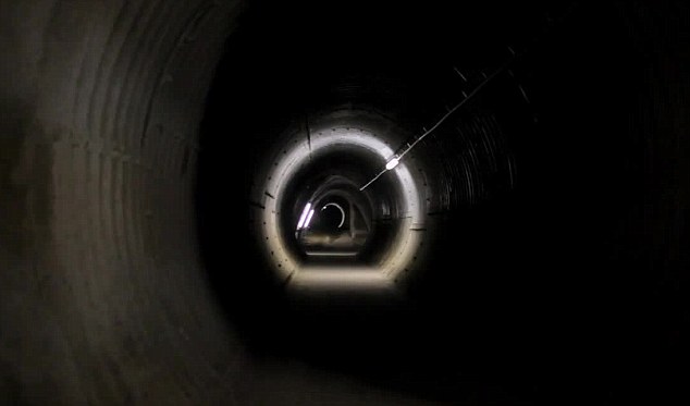 隧道位于奥地利城镇古森河畔圣格奥尔根附近