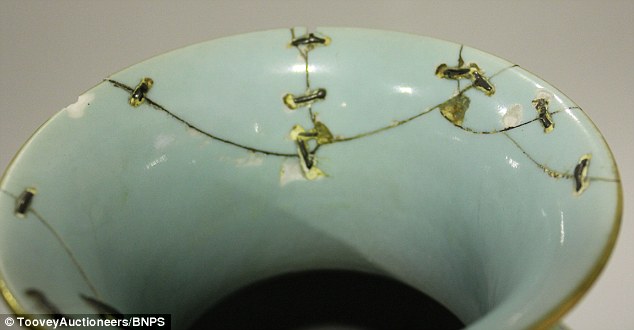 Ӣ����������ࡱ�ľɻ�ƿ���۾���63.4��Ӣ��