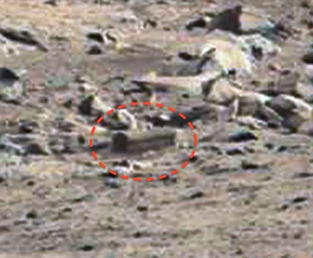 ��ʵ�ϣ���������ڻ��������㵽���������ͼ�񣬱����п����������ʯ����°��������Ƶ�ʯ�飬��Щ���ص�ͼ����Ҫ���ԡ����桱�������ͬ������Ƕȣ�����������������