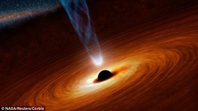 天文学家最新研究发现银河系中心黑洞神秘气体