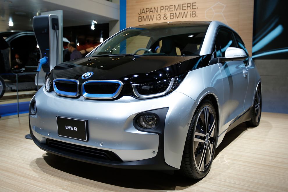 һ��BMW��i3�綯����2013��Ķ�����չ��չʾ����Ӱ��KIYOSHI OTA, BLOOMBERG/GETTY