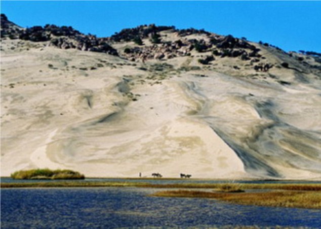 ���о�����ɳĮ�����ܻ������й���ɽ�Ļ�