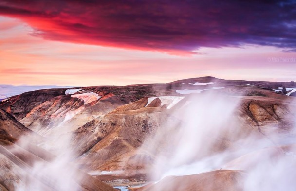 地面不断冒烟,就似置身虚拟世界。