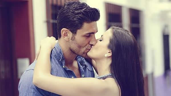 ������Ȼ����ȫ�����һ����ͬ���ԣ����д�Լ90%������ʹ������֫�����ԡ������ָ��������һЩ�Ļ����ԡ�ȱϯ����