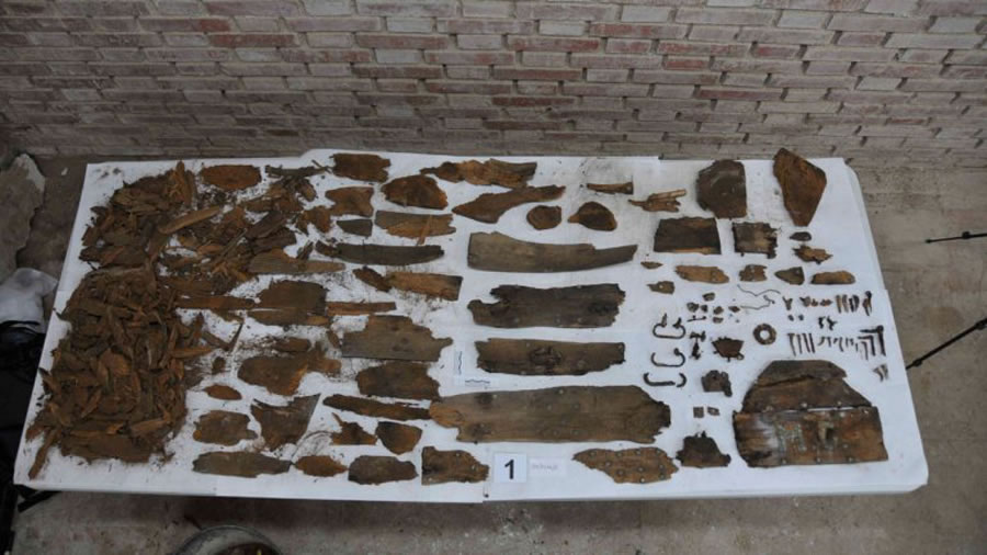 研究员认为这块木材版极有可能是16世纪西班牙文豪米格尔·德·塞万提斯·萨维德拉(Miguel de Cervantes Saavedra)的棺木