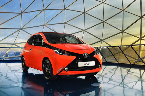 Ӣ������Ͷ��TOYOTA������ɫ�������Ϻ� �����Ͳ����⵽�������