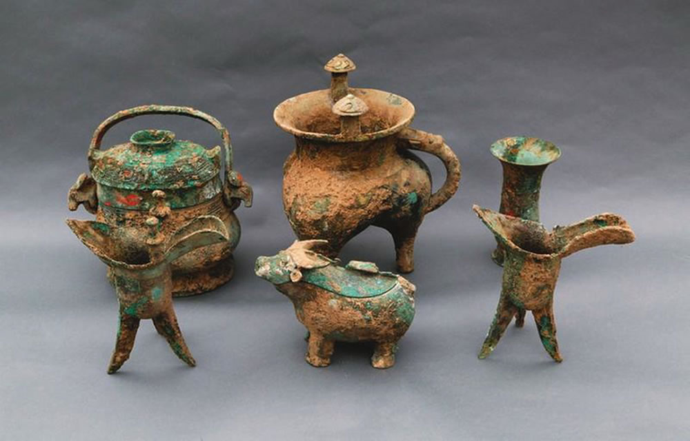 Ĺ���г�������ͭ��