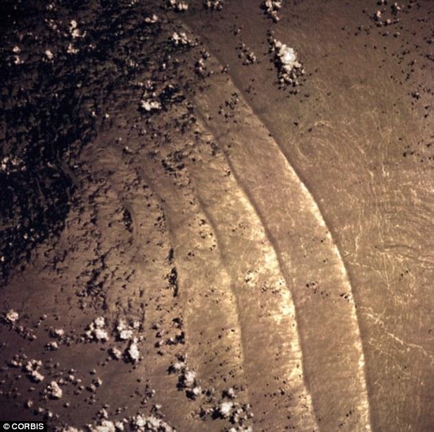 Ǳ������Ϊ���ں��󽡿�������Ҫ������������Ǳ�����������ɢ���γɸ���ȷ������ģ�͡�