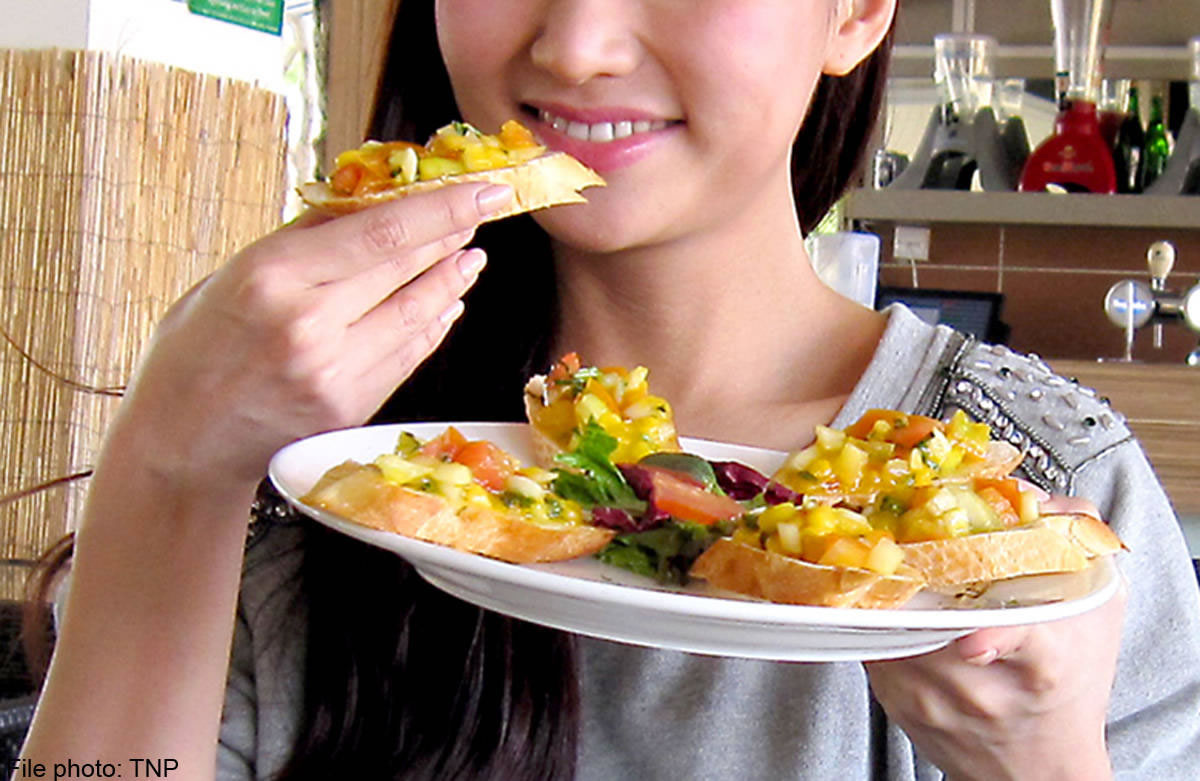 �����о�������һ���е���ʳʱ��������12Сʱ��������Ԥ�����ֻ��ܼ���