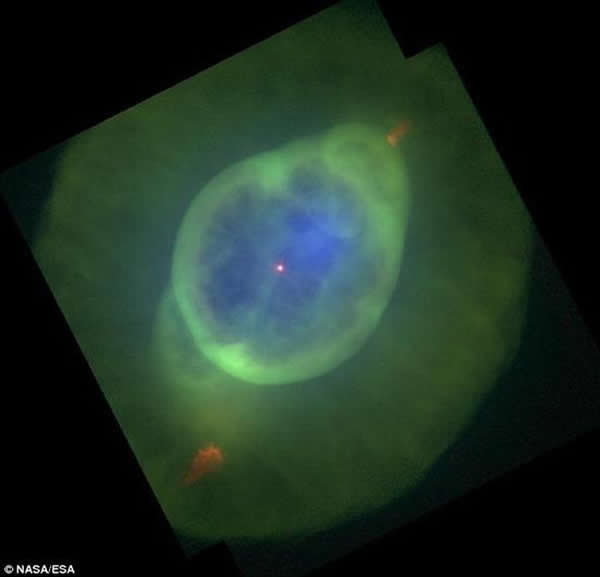 “木星幽灵”大约位于3000光年之外,是一颗白矮星正在向外抛射物质的典型案例。图中不同颜色的区域代表不同温度的气体分布。