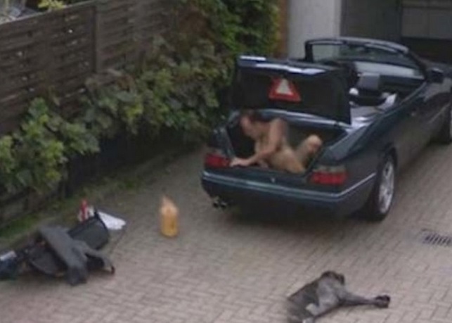 һ�����ӳ��������ڳ�β��