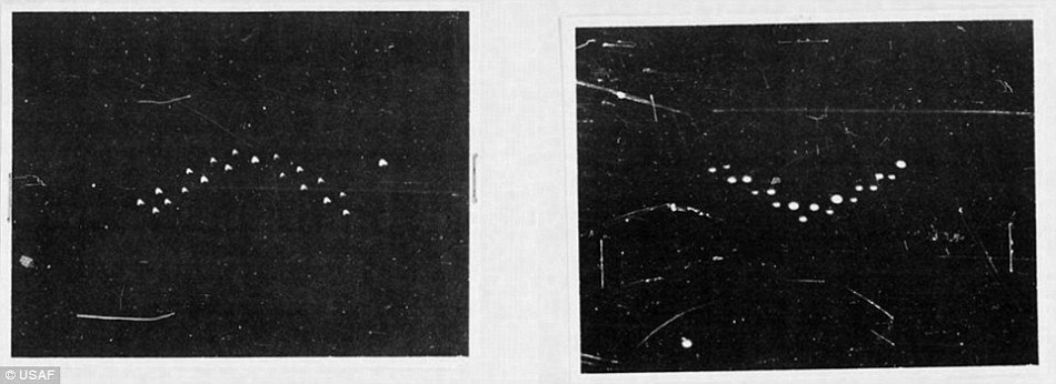 1951年8月30日。美国空军认为这些发光体最有可能是珩科鸟,这种鸟的胸部呈白色,能够反射下方城市的灯光。这起目击事件发生在德克萨斯州,目击者是3名教授,当时坐