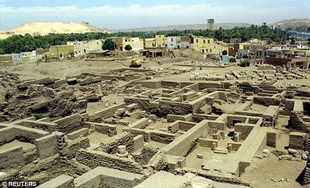 埃及4200年历史成年女性骨骸发现最古老的乳腺癌证据