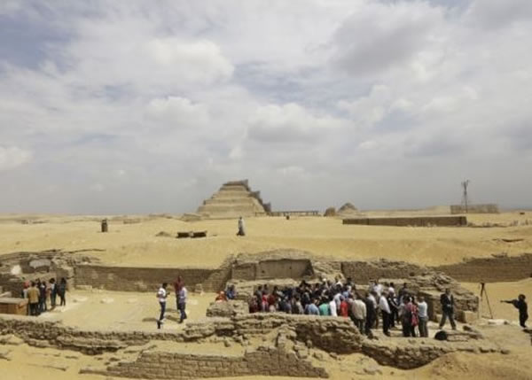该具史前女性骸骨在埃及出土