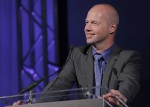 特龙预言电脑将来或能够传输复杂的人类个性