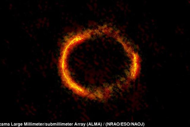 “火环”星系存在于120亿光年之外,当时的宇宙年龄仅为现在15%。