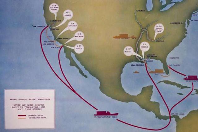 土星五号的大型分段需要驳船运输,绕过巴拿马运河抵达东海岸的发射场