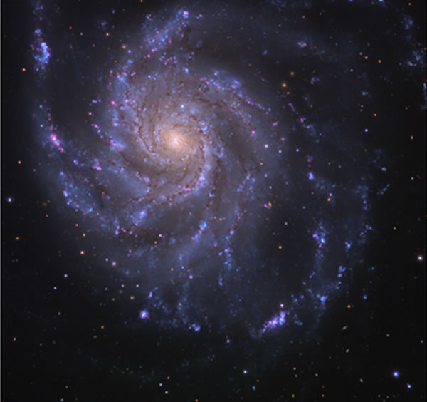 可见光下,M101星系的照片