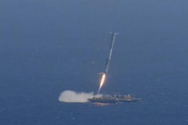 根据视频的显示,火箭已经处于竖直状态,但最后却翻到