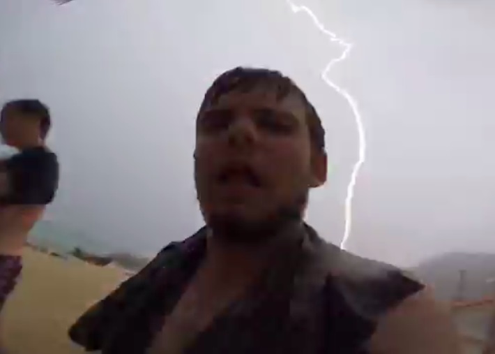 �ֻ�ǡ�����£�����������һ��������������