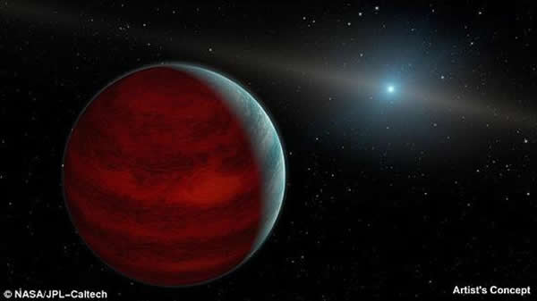 ��������ͼ���������ǡ��������˹Ƥ��̫����Զ���۲⵽����һ�Ŵ���Ϊ��PG 0010+280�����������ǣ�ͼ�а�ɫ��㣩��Χ���ܴ���һ�š��������ǡ��������̬��