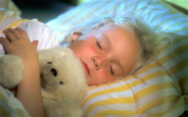 OK镜在睡觉时佩戴