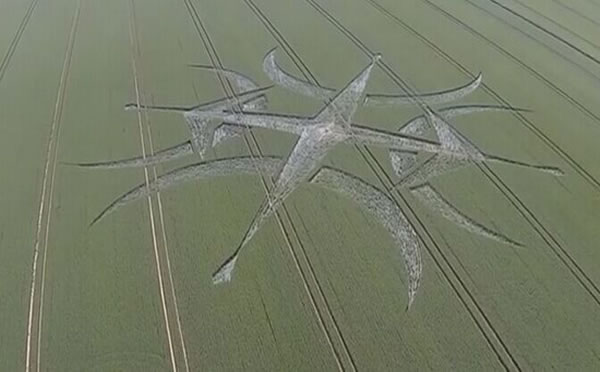 Ӣ����ʯ�󸽽�����������Ȧͼ��