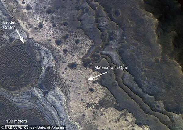 一个英国格拉斯哥大学的研究组在一块火星陨石中鉴定出了火欧泊成分。这项发现将为研究人员判断未来该前往火星上的哪些区域开展对火星生命的搜寻工作指明方向