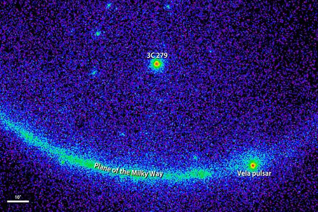 3C 279��ϵ��һ��������ҫ���壬����������һ�������ﵽ��ʮ�ڱ�̫�������ĺڶ�