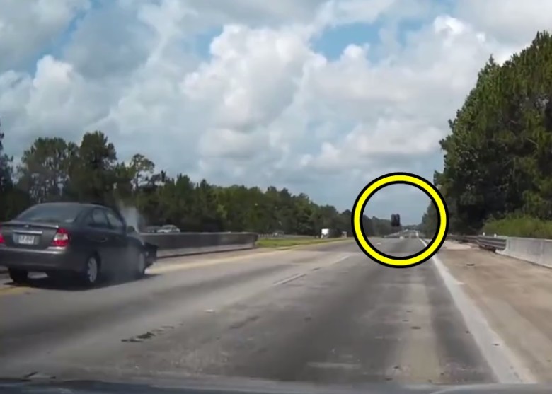 ����Ϯ��˽�ҳ��󣬼�����·��ɳۡ�