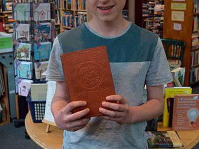 马六甲海峡的幽灵船棉兰号 - 神秘的地球 科学