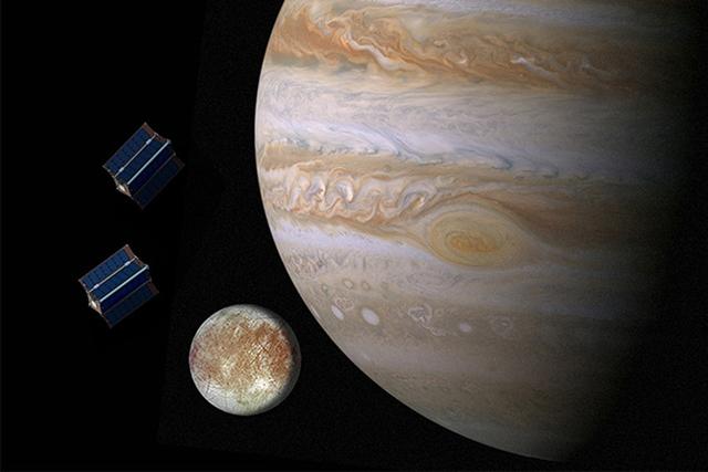 去年10月,NASA邀请了全美10所高校参与木星微型机器人舰队的研发,目标是木卫二