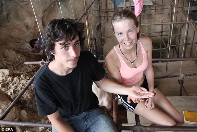 �������ϲ���������56����ǰ�������ݻ�ʯ