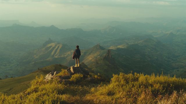 ���������Ǹߵ��˶Ը߶ȵ���Ӧ